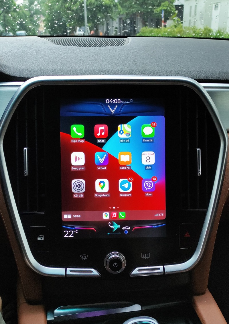 VinFast cập nhật kết nối Apple Car Play cho 2 dòng xe Lux