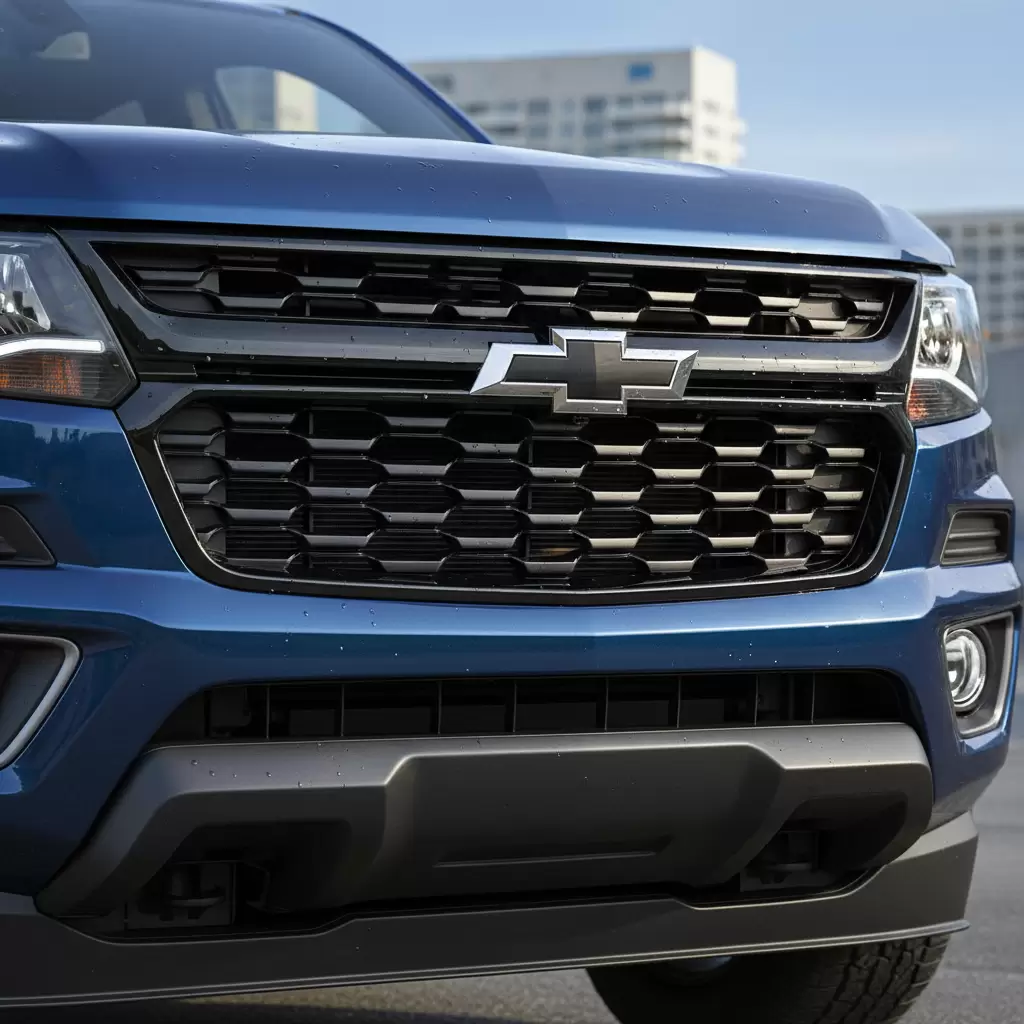 Mẫu lưới tản nhiệt tổ ong mang lại vẻ ngoài thể thao hiện đại và tối ưu hóa luồng gió